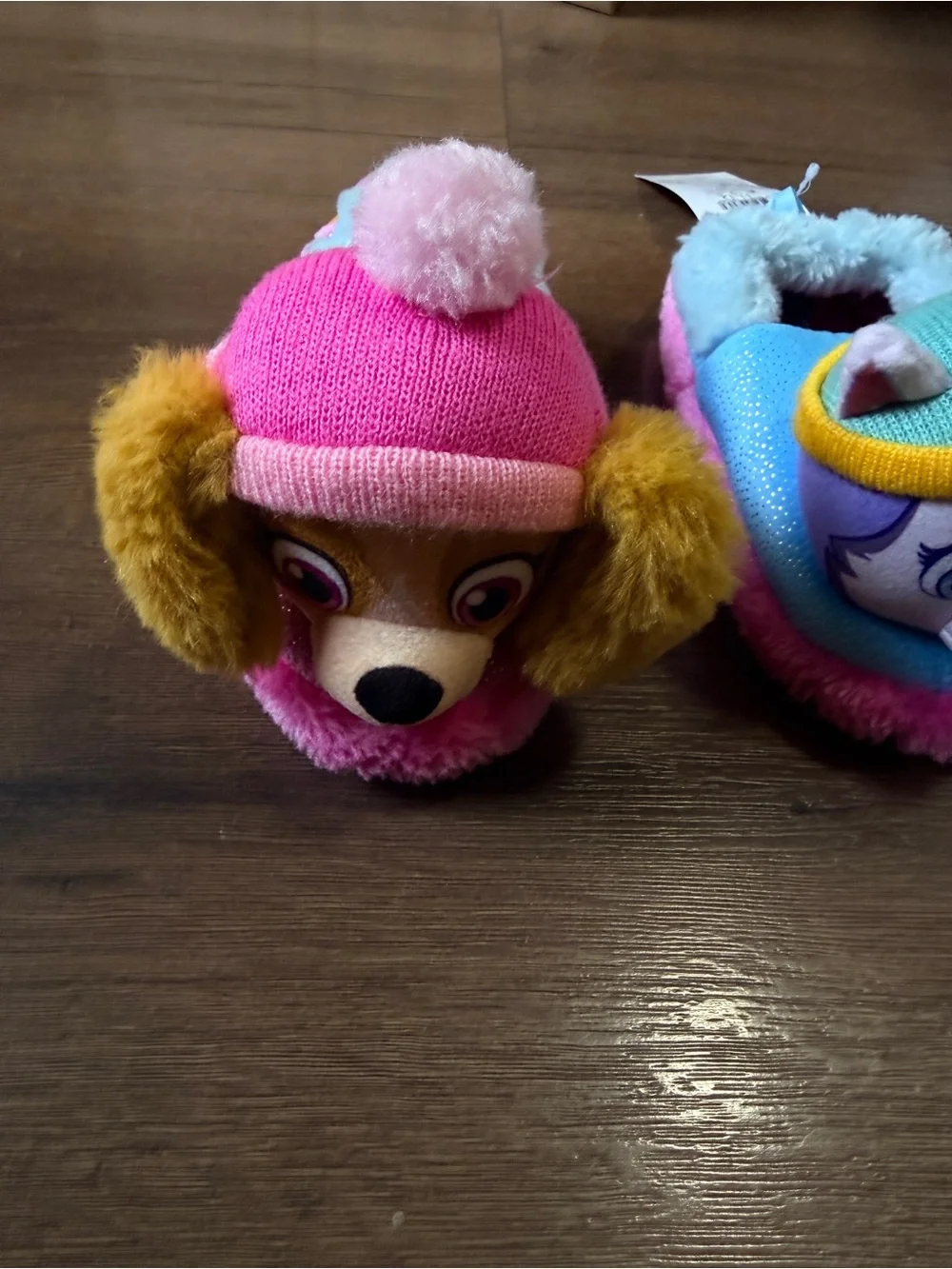 NWT Sz11/12 Toddler Girl Paw Patrol Toddler Girls' Slippers feature Skye/Everes
